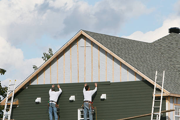 Professional Emergency Siding Repair technician working in Mahaffey, PA